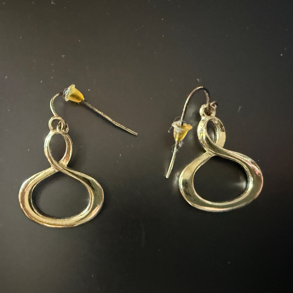 Elegant Gold Infinity Earrings